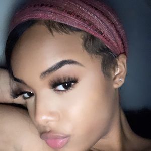 Meet your Posher, Carmella